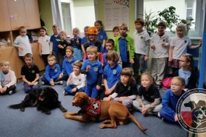 Realizacja projektu "Pies przyjaciel dziecka" 09.11.2016, działania edukacyjne.